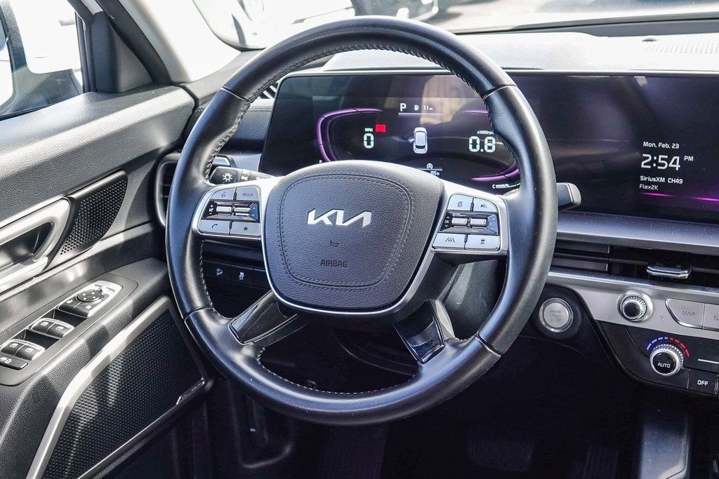 Thumbnail: 2023 Kia Telluride - 8