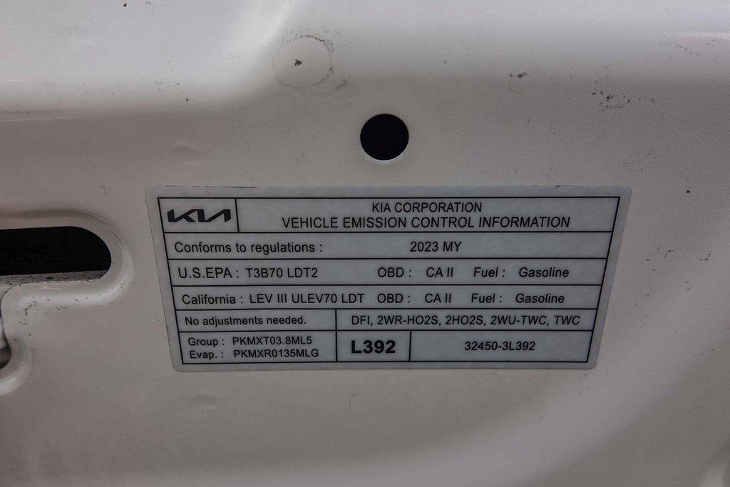 Thumbnail: 2023 Kia Telluride - 16