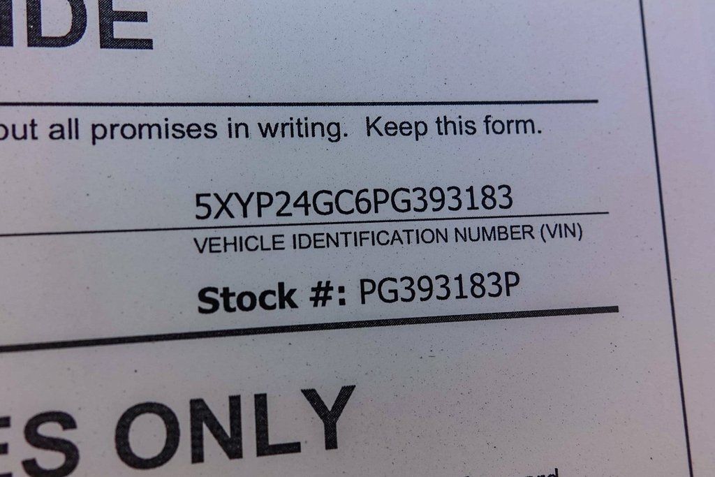 Thumbnail: 2023 Kia Telluride - 29