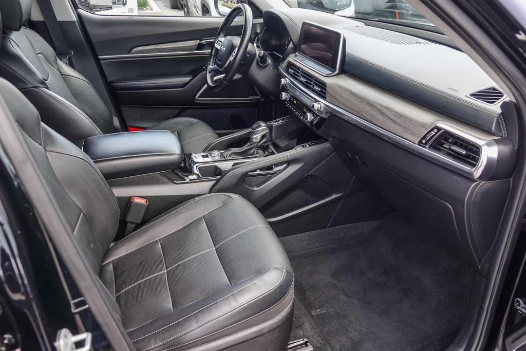 2022 Kia Telluride EX 9