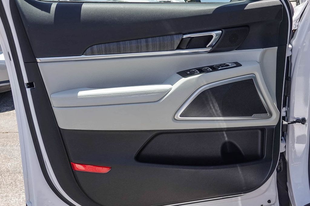 Thumbnail: 2024 Kia Telluride - 23