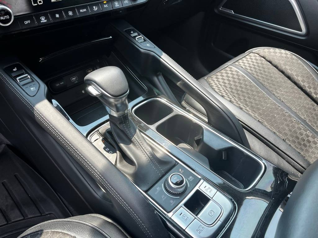 Thumbnail: 2020 Kia Telluride - 13