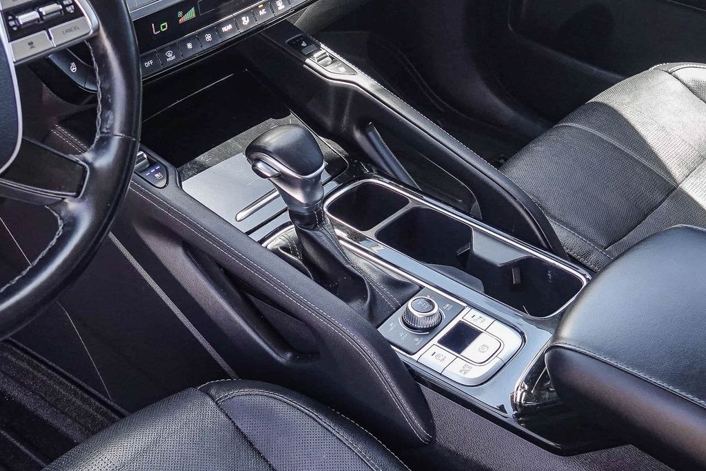 Thumbnail: 2021 Kia Telluride - 14