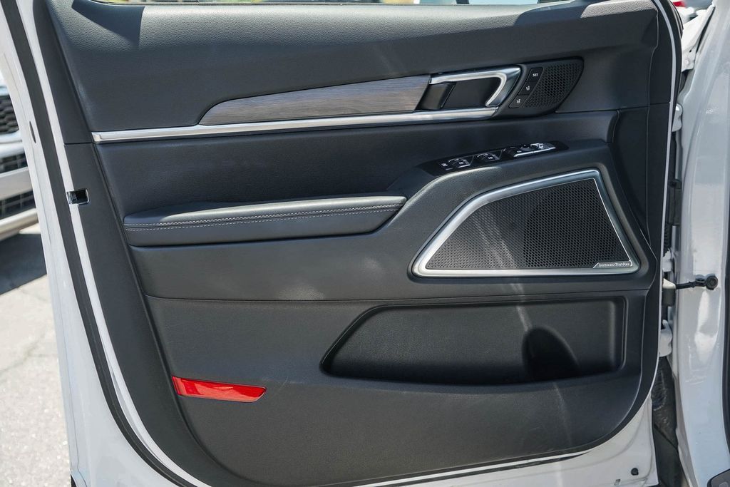 Thumbnail: 2025 Kia Telluride - 23