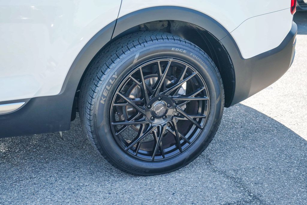 Thumbnail: 2020 Kia Telluride - 21