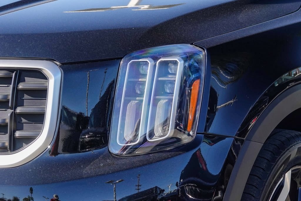 Thumbnail: 2023 Kia Telluride - 19