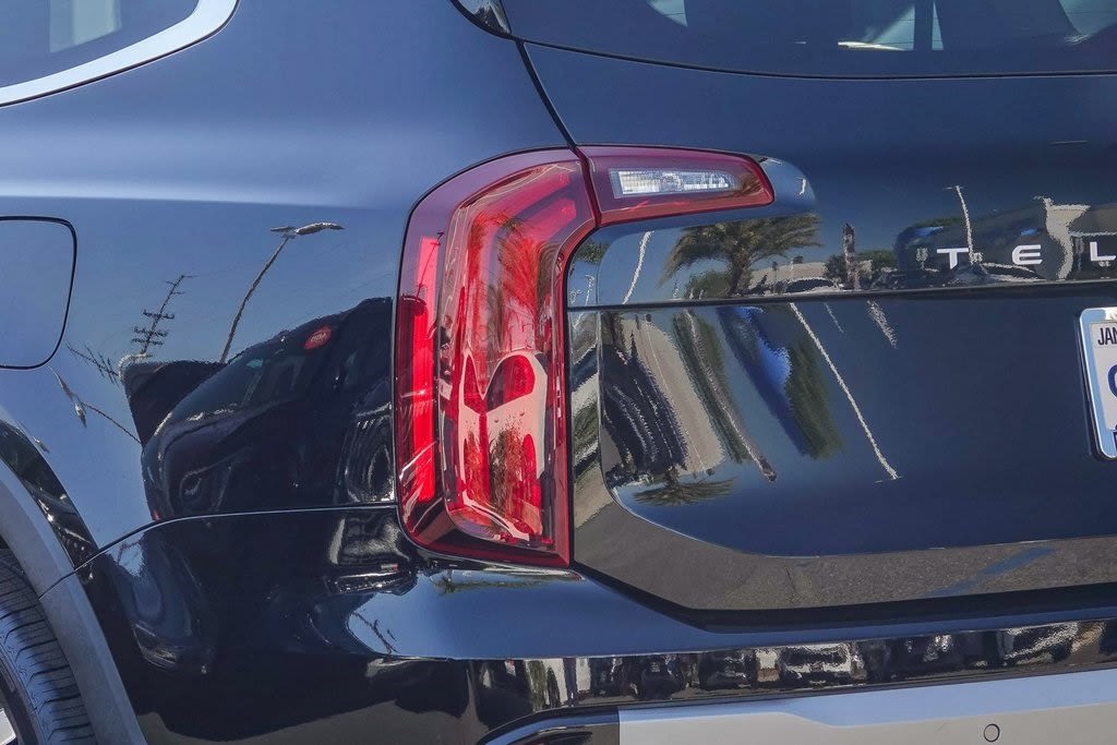 Thumbnail: 2023 Kia Telluride - 18