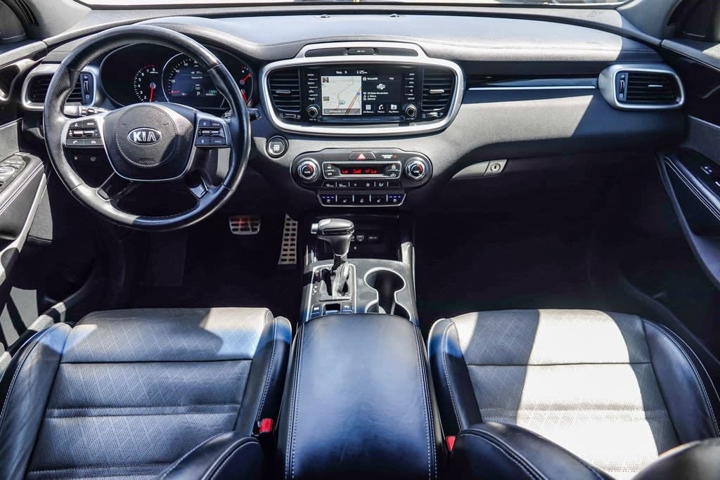 Thumbnail: 2019 Kia Sorento - 2