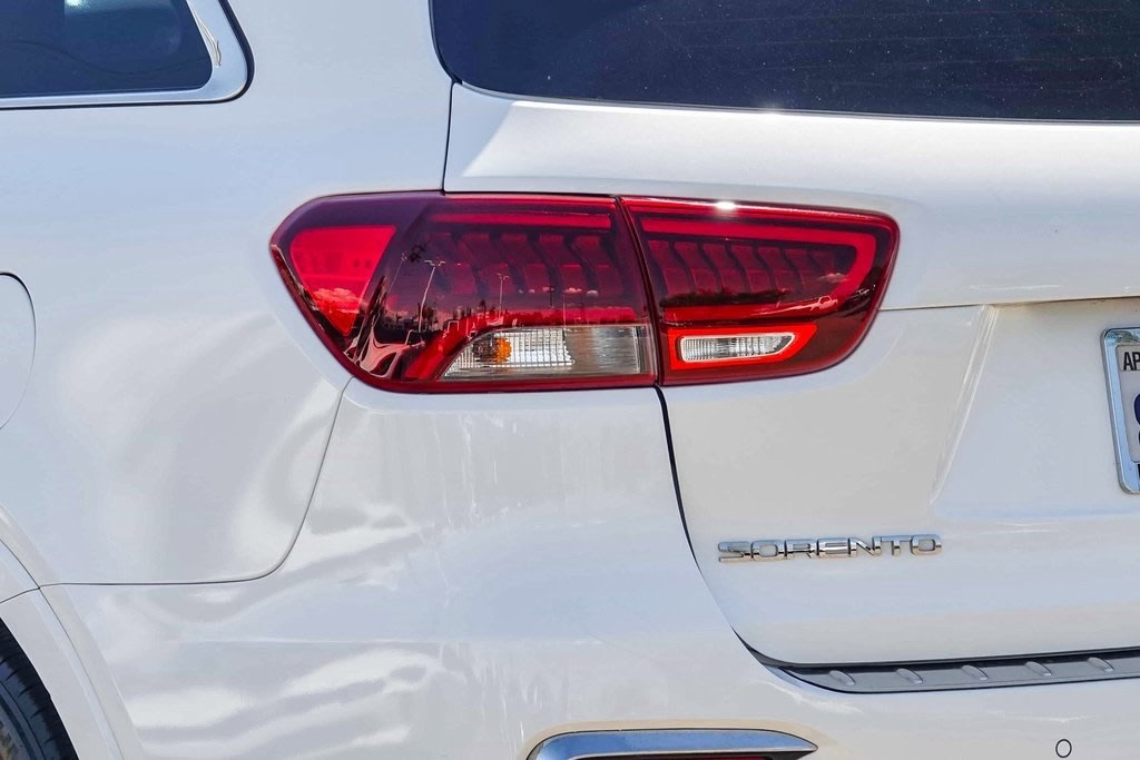 Thumbnail: 2019 Kia Sorento - 18