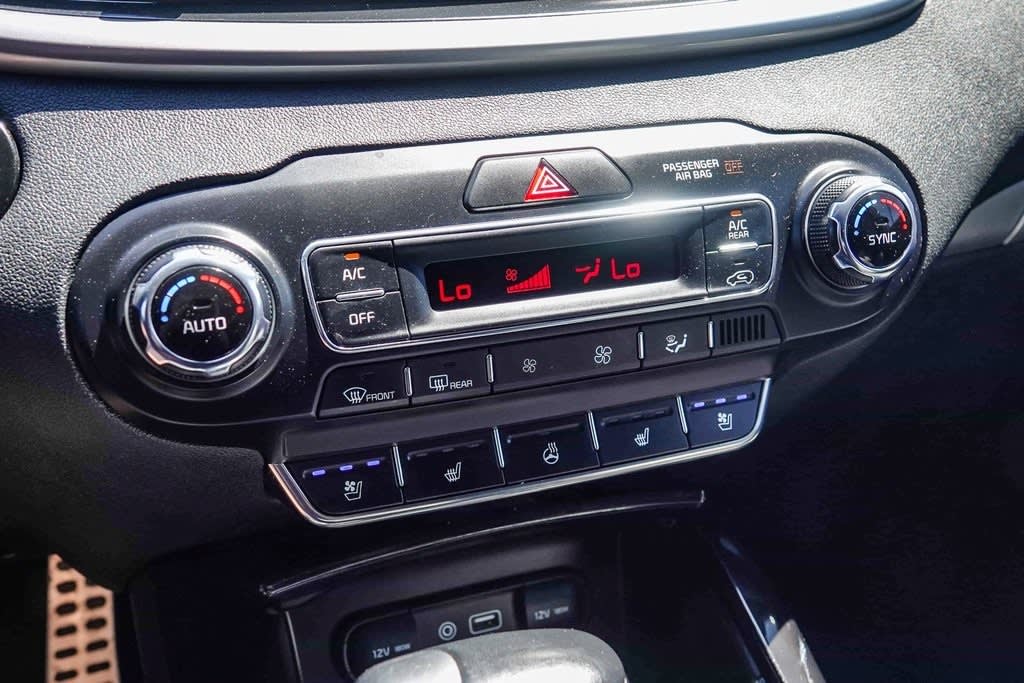 Thumbnail: 2019 Kia Sorento - 24