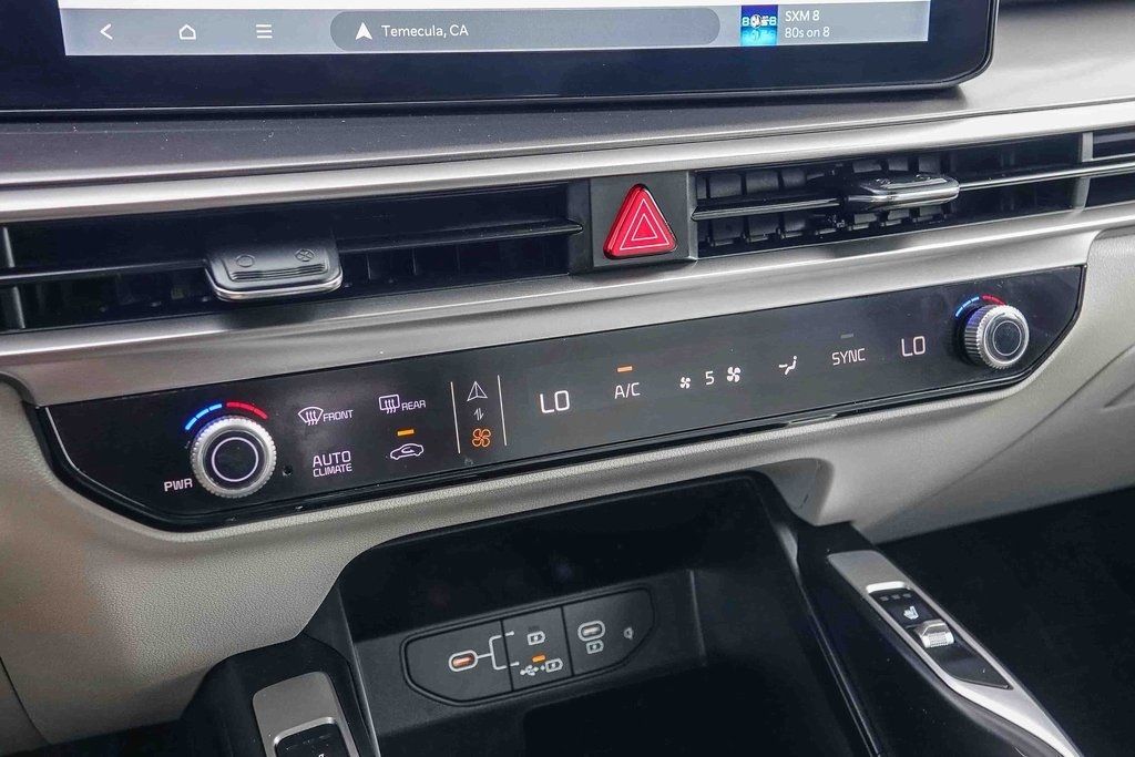 Thumbnail: 2024 Kia Sorento - 24