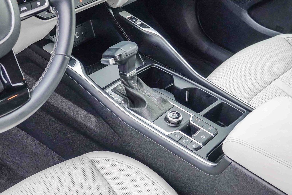 Thumbnail: 2024 Kia Sorento - 13