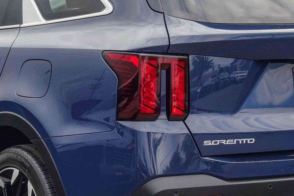 Thumbnail: 2024 Kia Sorento - 18