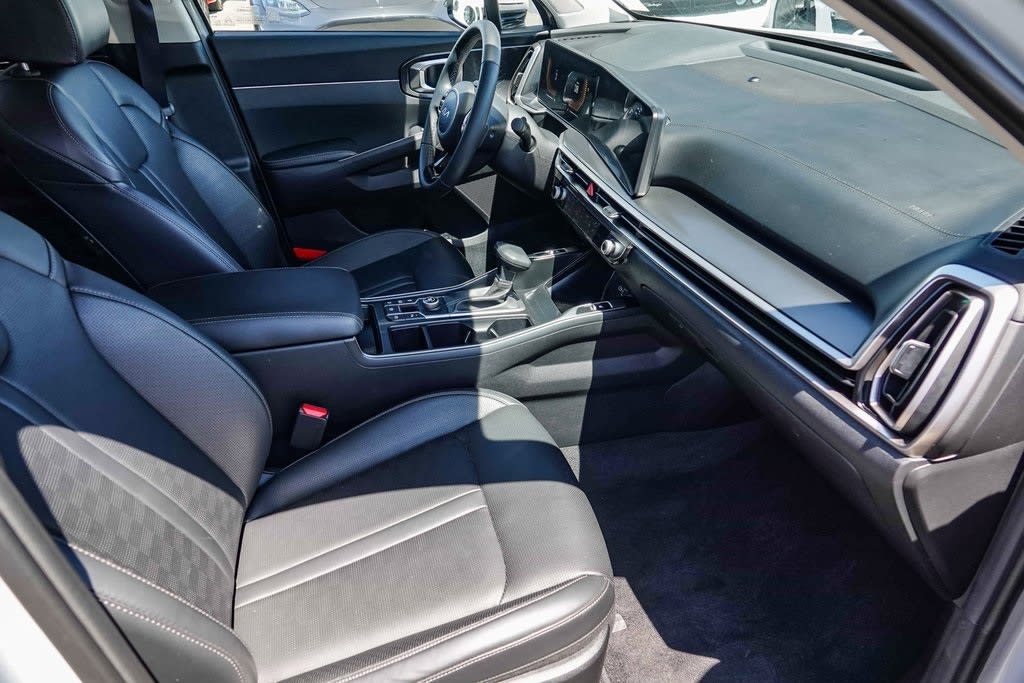 Thumbnail: 2024 Kia Sorento - 9