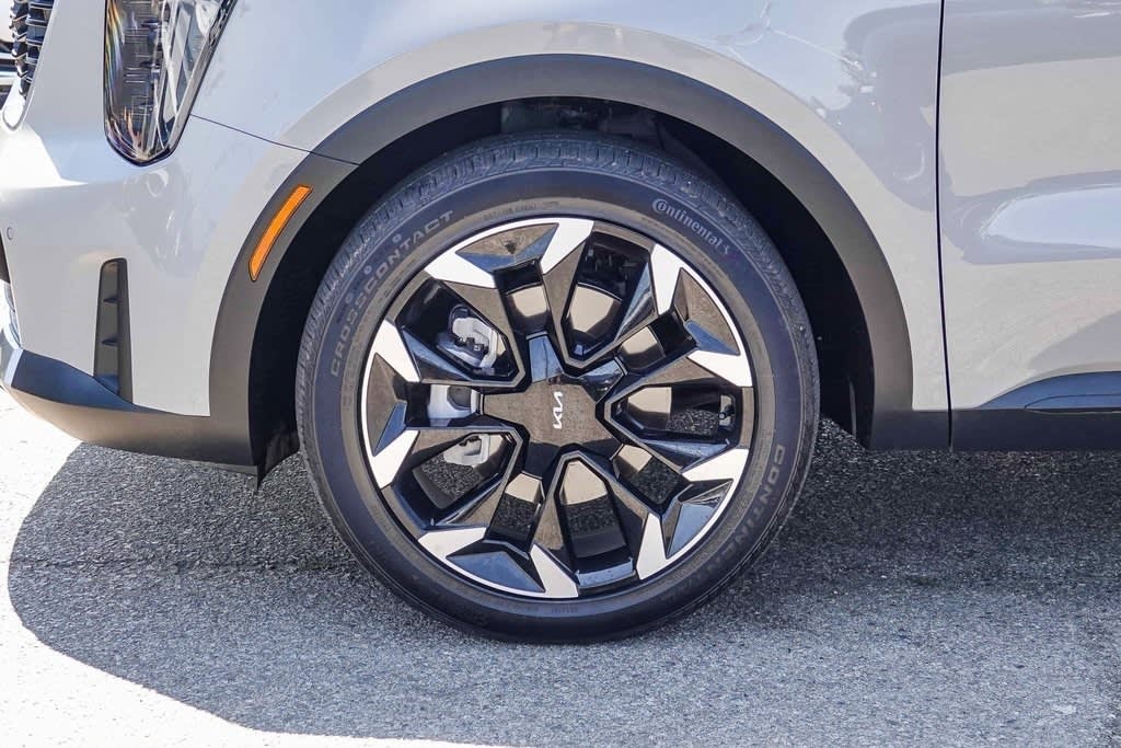 Thumbnail: 2024 Kia Sorento - 21