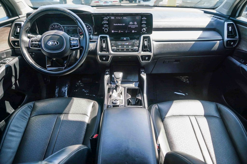 Thumbnail: 2021 Kia Sorento - 2