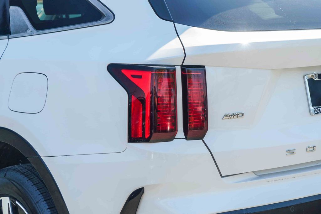 Thumbnail: 2021 Kia Sorento - 18