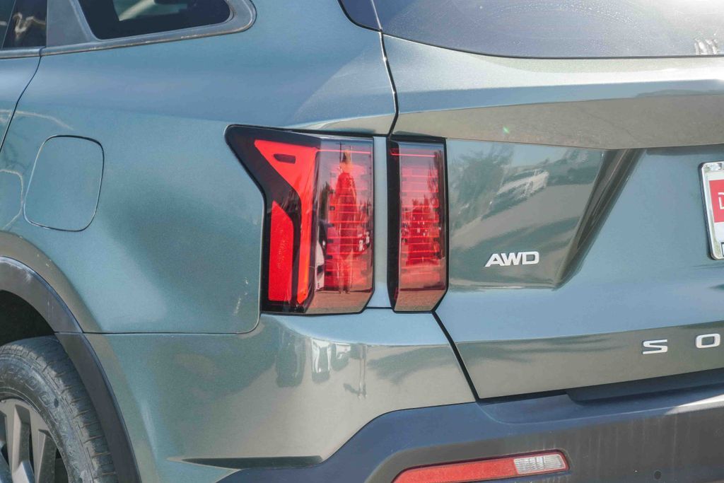 Thumbnail: 2022 Kia Sorento - 19