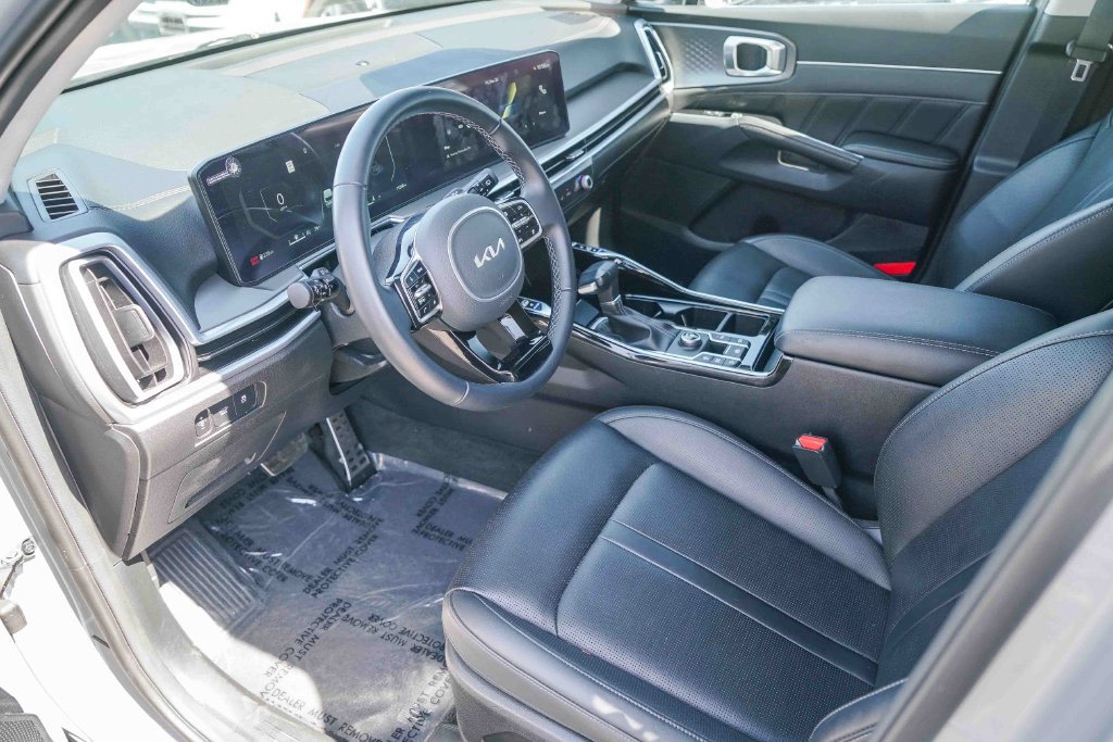 Thumbnail: 2025 Kia Sorento - 9