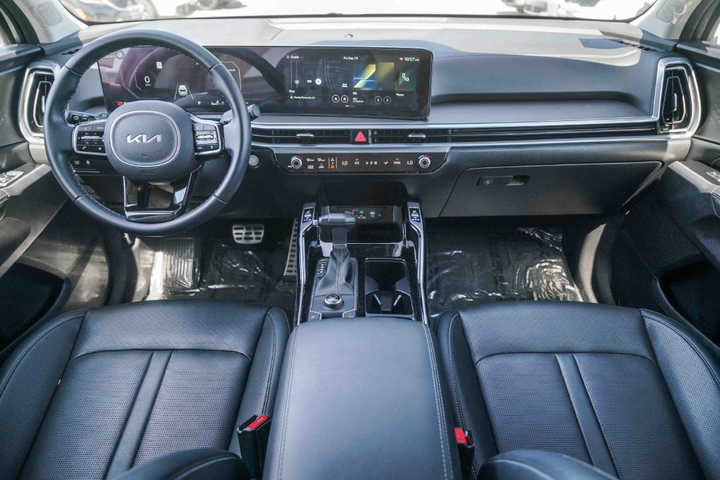 Thumbnail: 2025 Kia Sorento - 2
