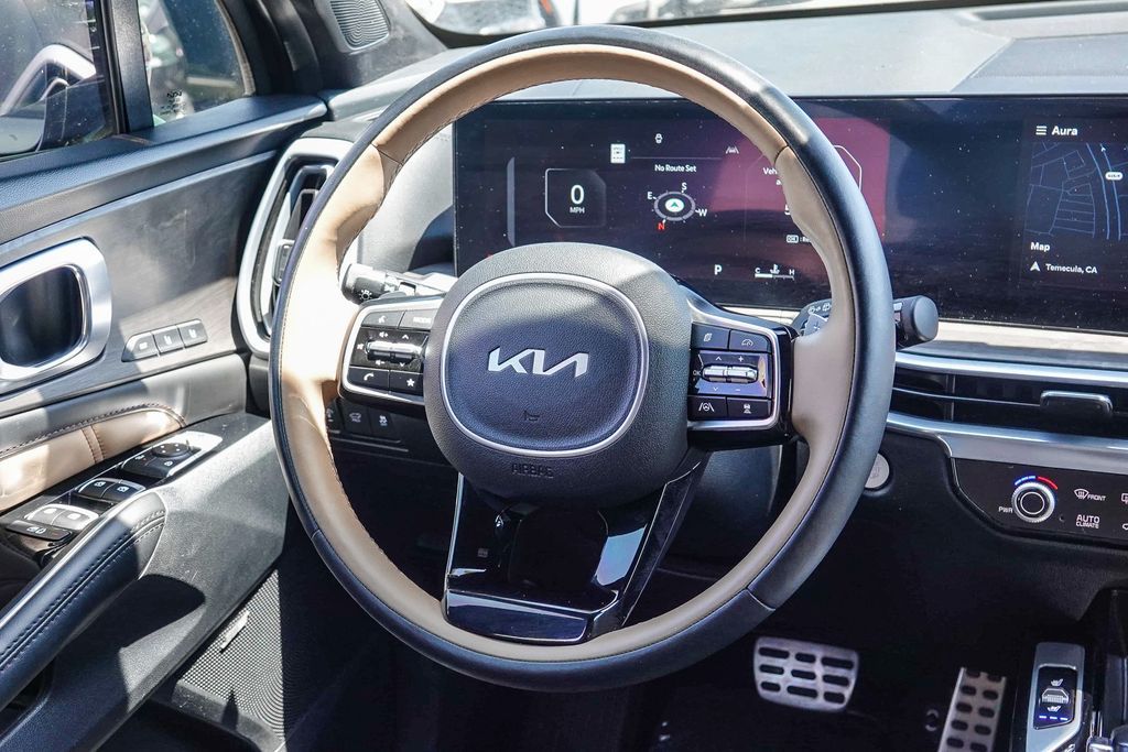 Thumbnail: 2024 Kia Sorento - 7