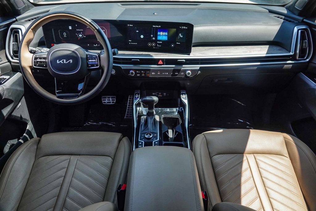 Thumbnail: 2024 Kia Sorento - 2
