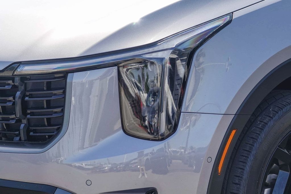 Thumbnail: 2024 Kia Sorento - 19