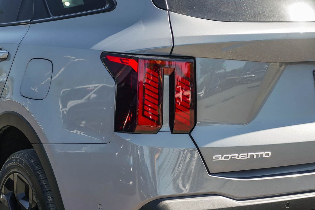 Thumbnail: 2024 Kia Sorento - 18