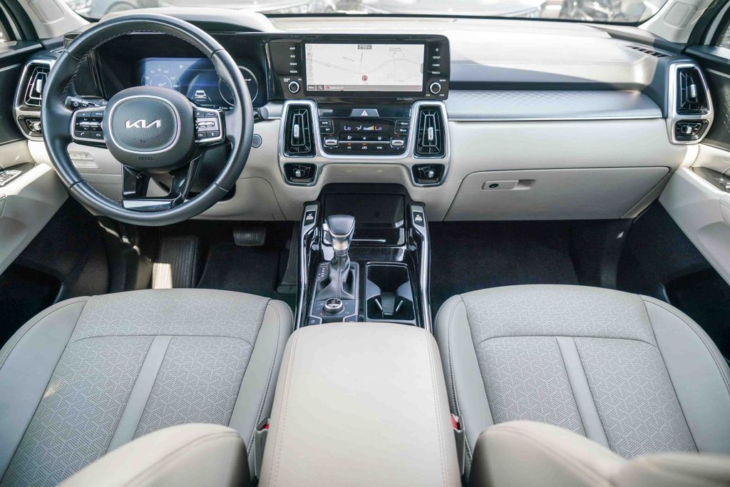 Thumbnail: 2023 Kia Sorento - 2