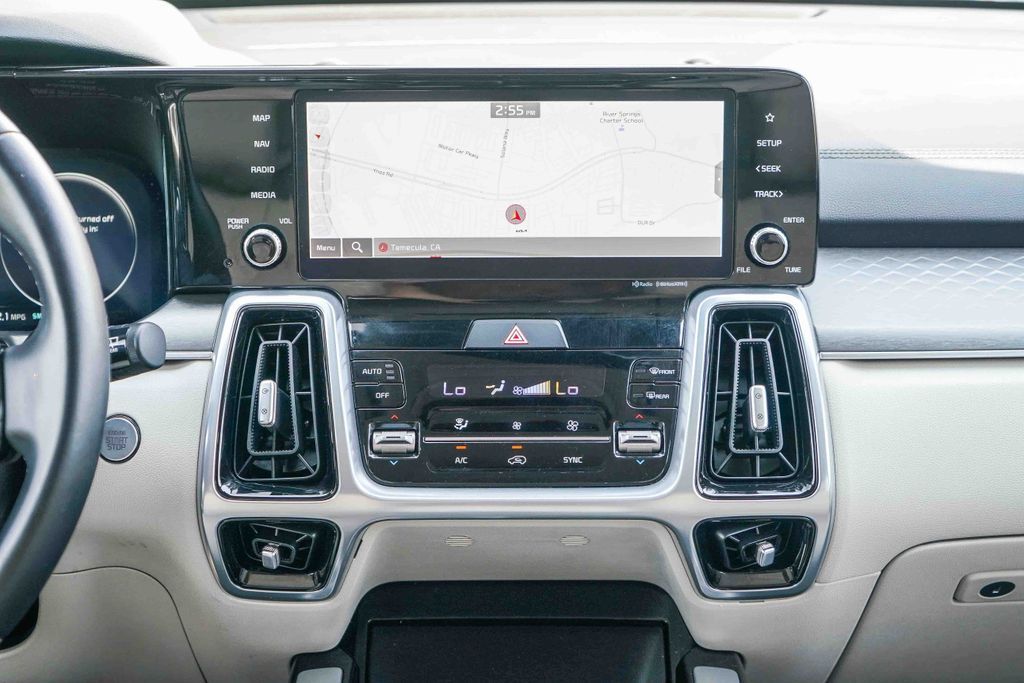 Thumbnail: 2023 Kia Sorento - 11