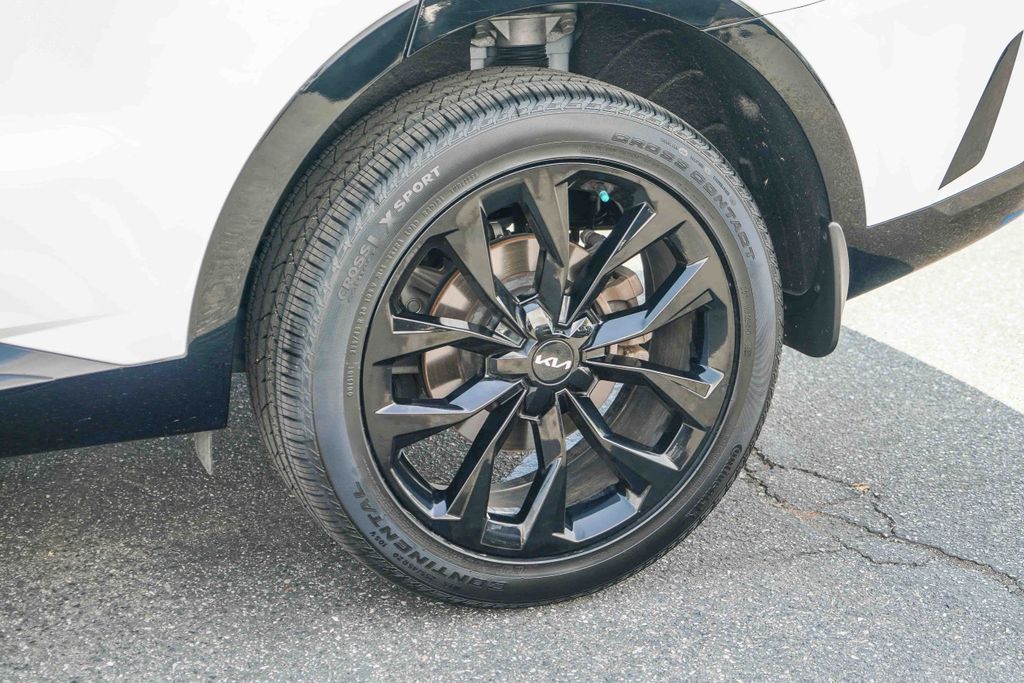 Thumbnail: 2023 Kia Sorento - 21