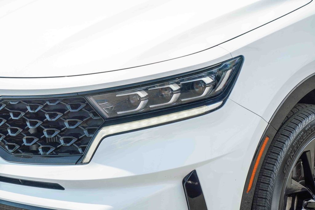 Thumbnail: 2023 Kia Sorento - 20