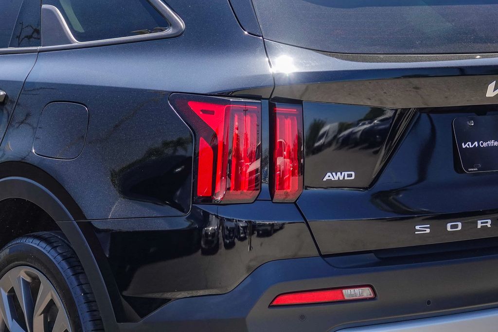 Thumbnail: 2022 Kia Sorento - 19