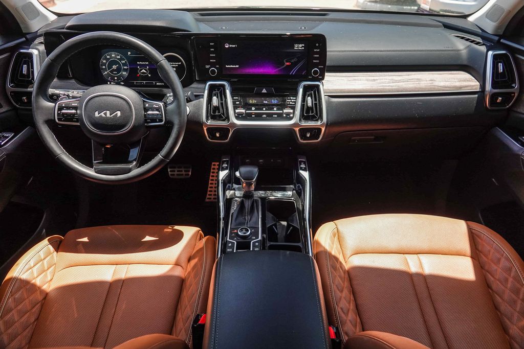 Thumbnail: 2022 Kia Sorento - 2
