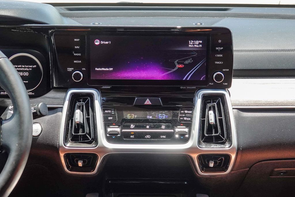Thumbnail: 2022 Kia Sorento - 12