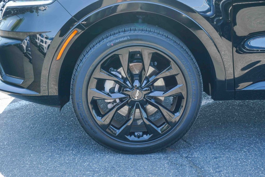 Thumbnail: 2023 Kia Sorento - 6