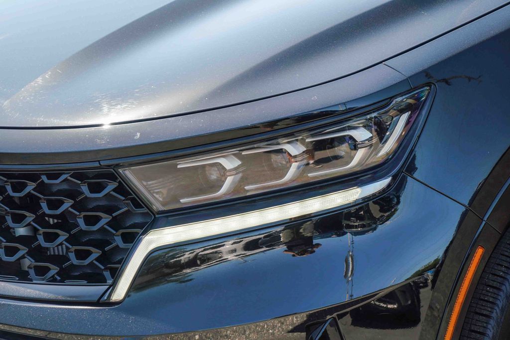 Thumbnail: 2023 Kia Sorento - 20