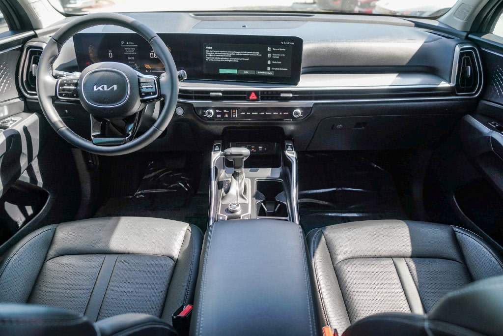 Thumbnail: 2025 Kia Sorento - 2