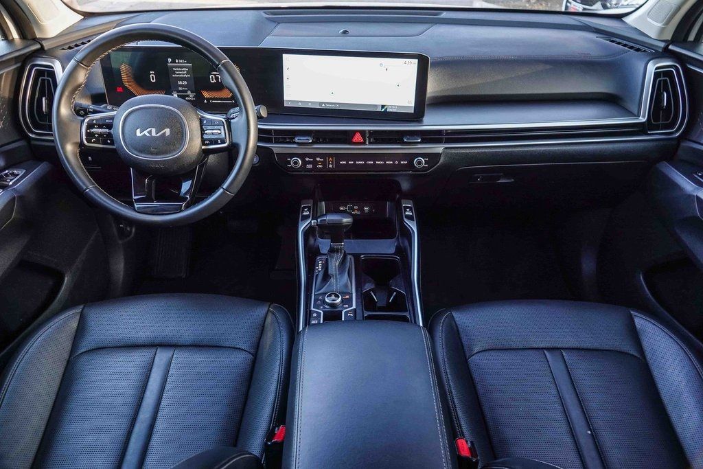 Thumbnail: 2024 Kia Sorento - 2