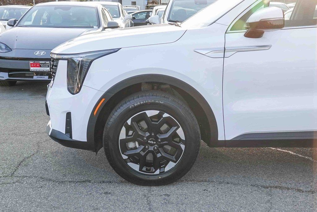Thumbnail: 2024 Kia Sorento - 6