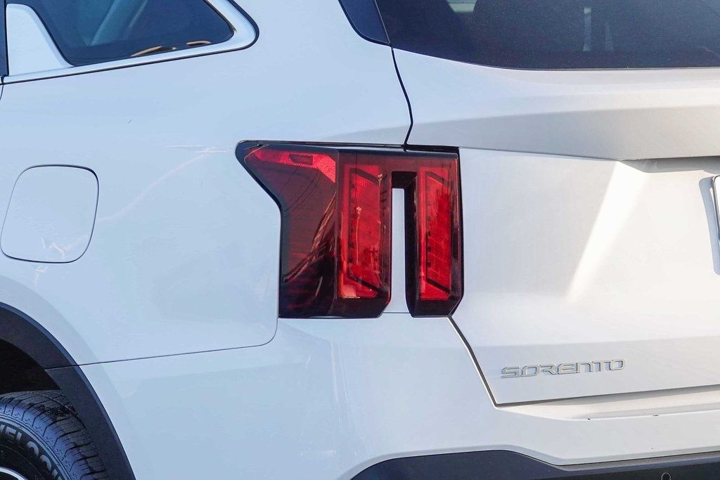 Thumbnail: 2024 Kia Sorento - 19