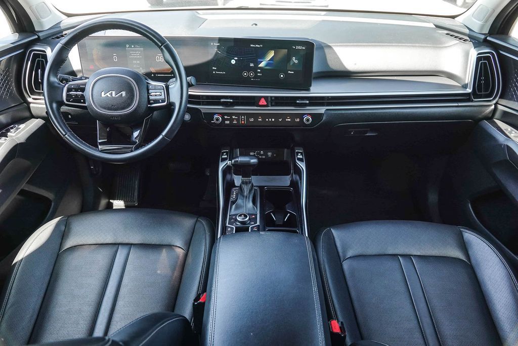 Thumbnail: 2024 Kia Sorento - 2