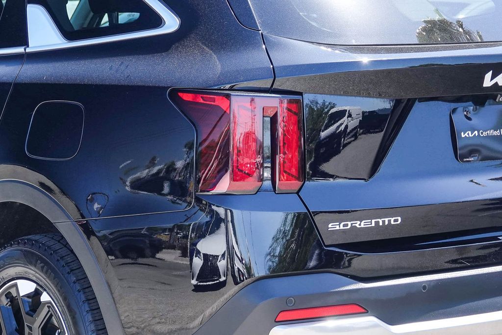 Thumbnail: 2024 Kia Sorento - 19