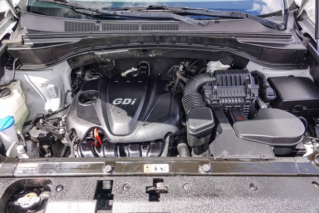 Thumbnail: 2013 Hyundai Santa Fe - 6