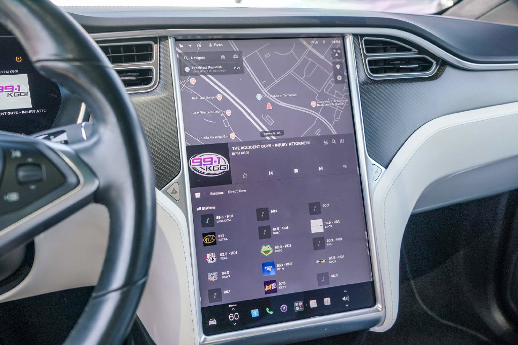 Thumbnail: 2018 Tesla Model X - 23