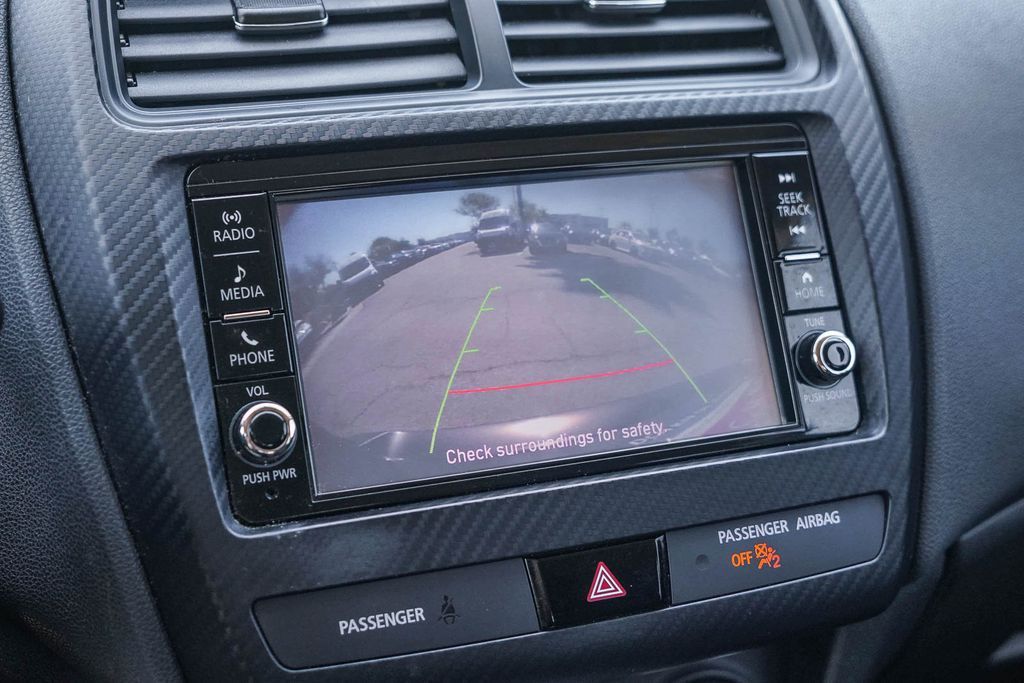 Thumbnail: 2019 Mitsubishi Outlander Sport - 26