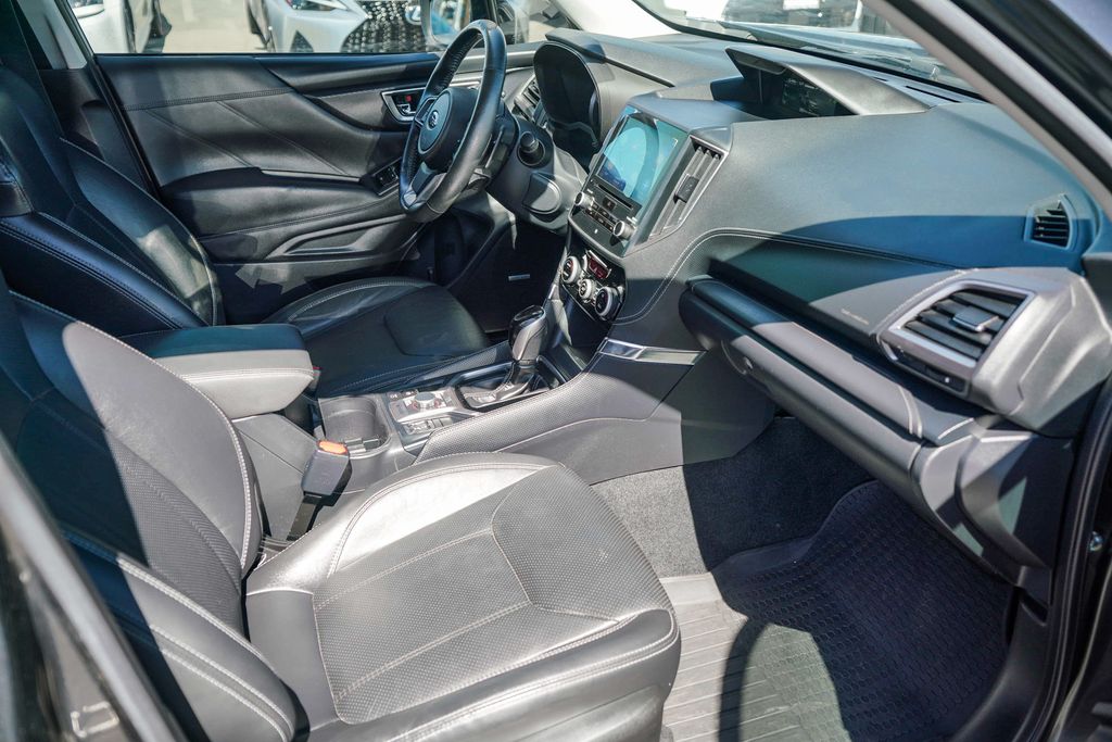 Thumbnail: 2019 Subaru Forester - 9