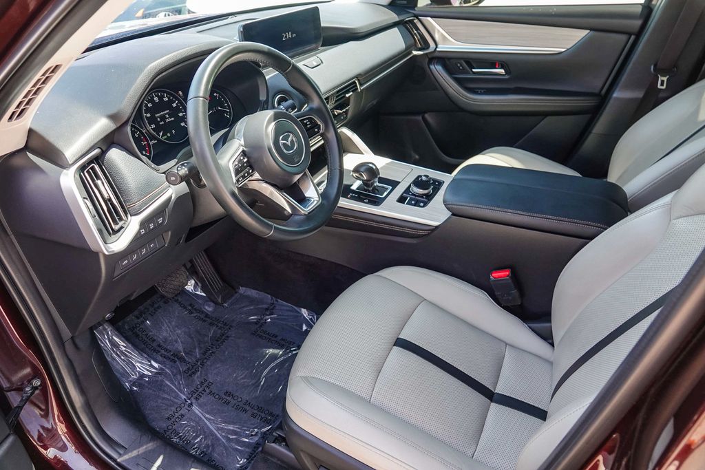 Thumbnail: 2024 Mazda CX-90 - 10