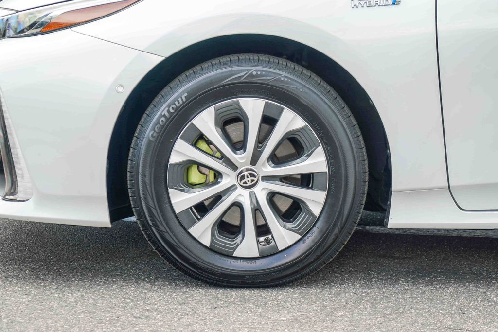 Thumbnail: 2021 Toyota Prius Prime - 7