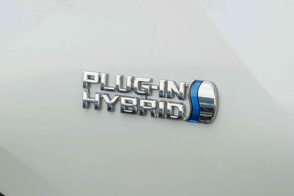 Thumbnail: 2021 Toyota Prius Prime - 6